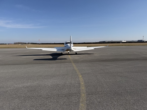 Aquila A211 aircraft